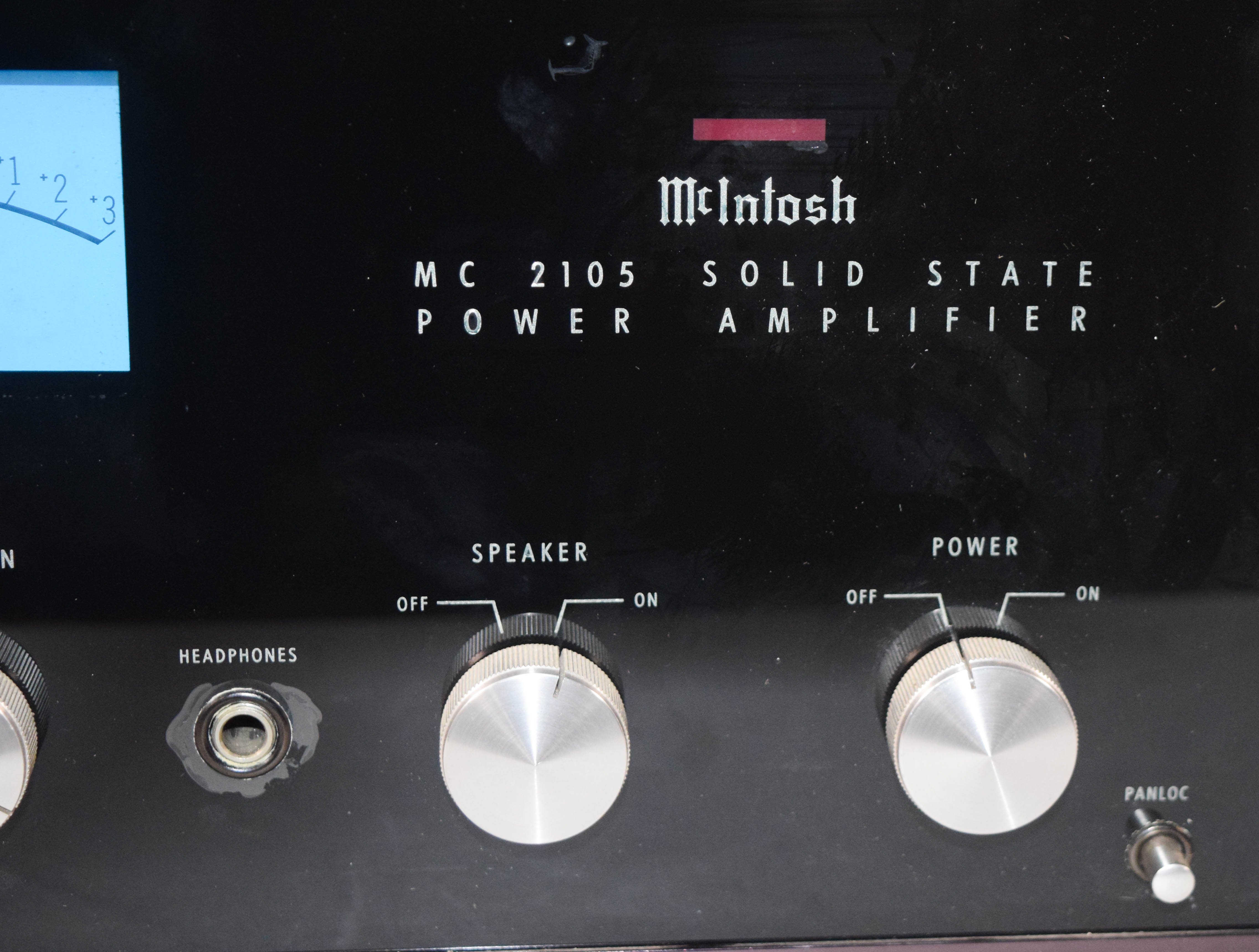 McIntosh Model MC2105 Solid State Stereo Power Amplifier and Assorted Audio Cables
