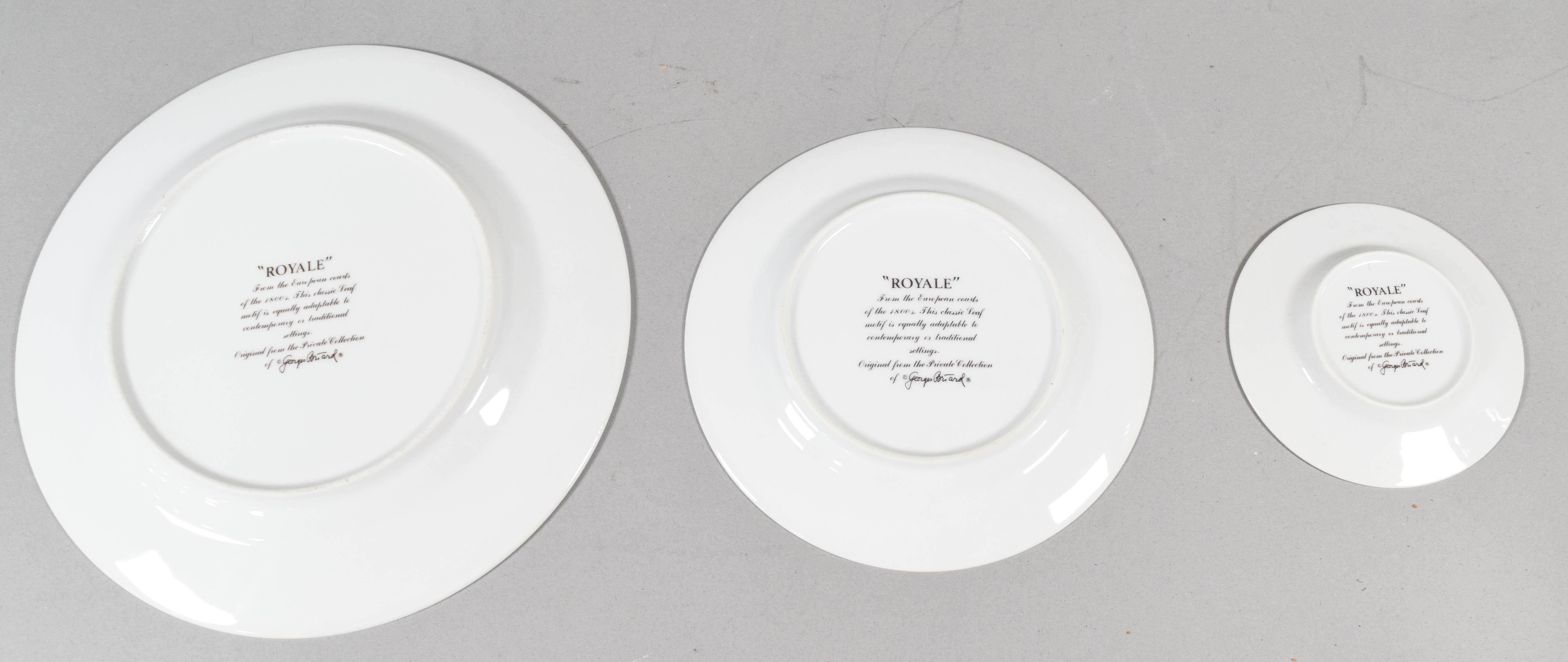 A Collection of 16 Georges Briard and Coalport Porcelain and Bone China Dinnerware Pieces
