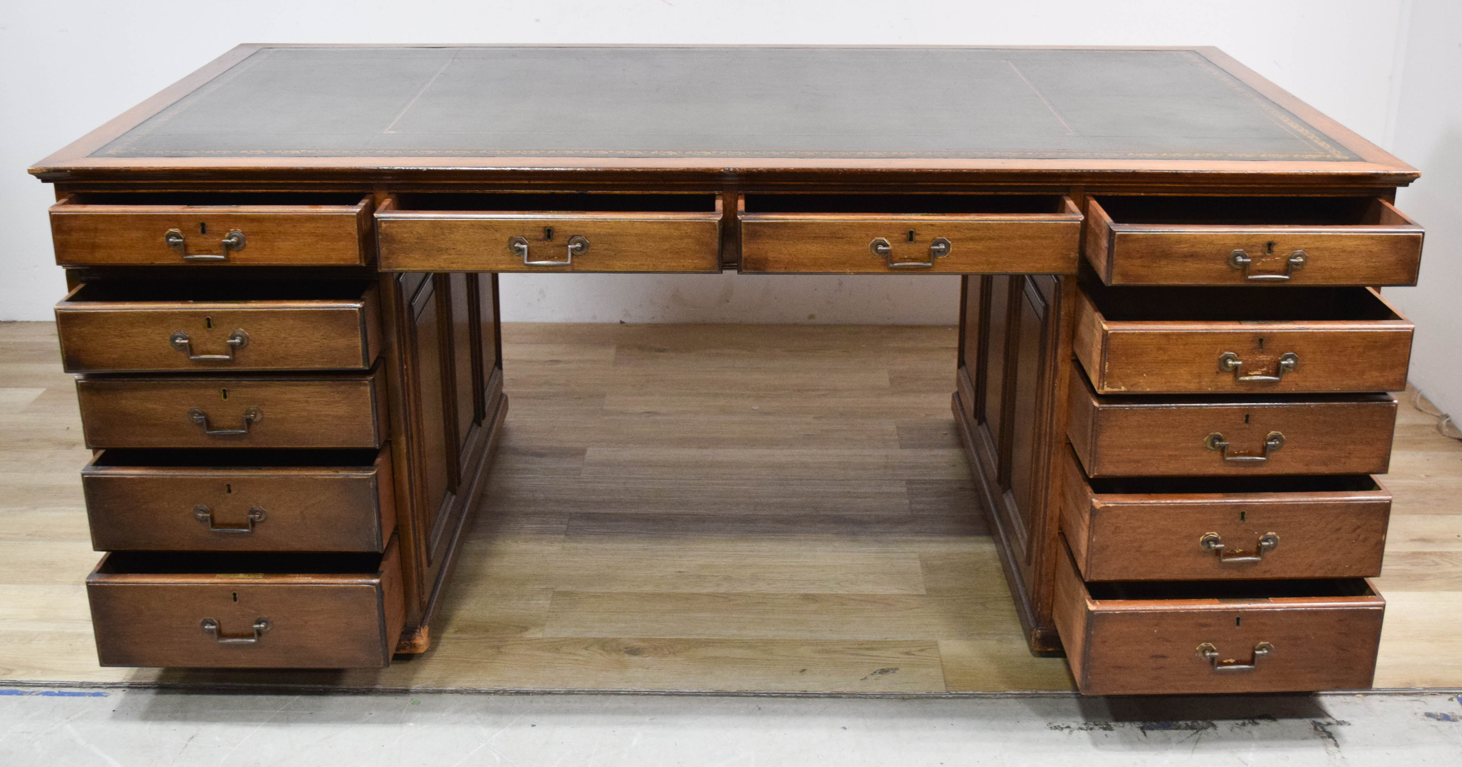 Large Traditional Mahogany Partners Pedestal Desk