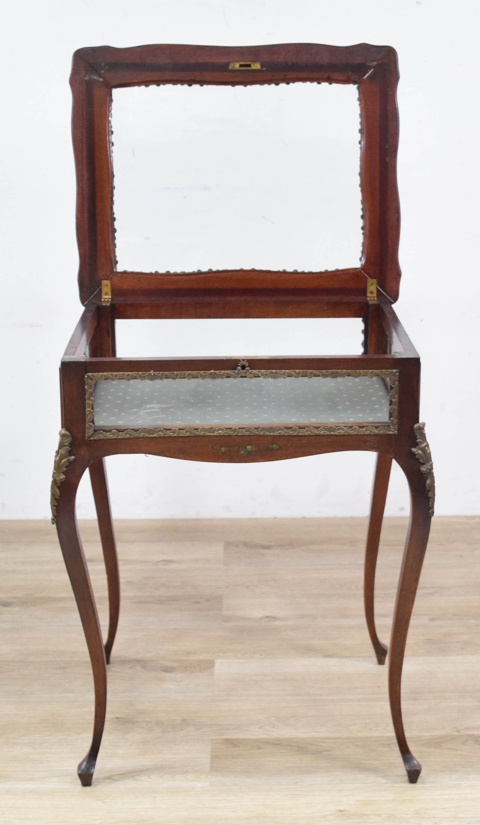 Victorian Louis XV Style Mahogany Bijouterie Table