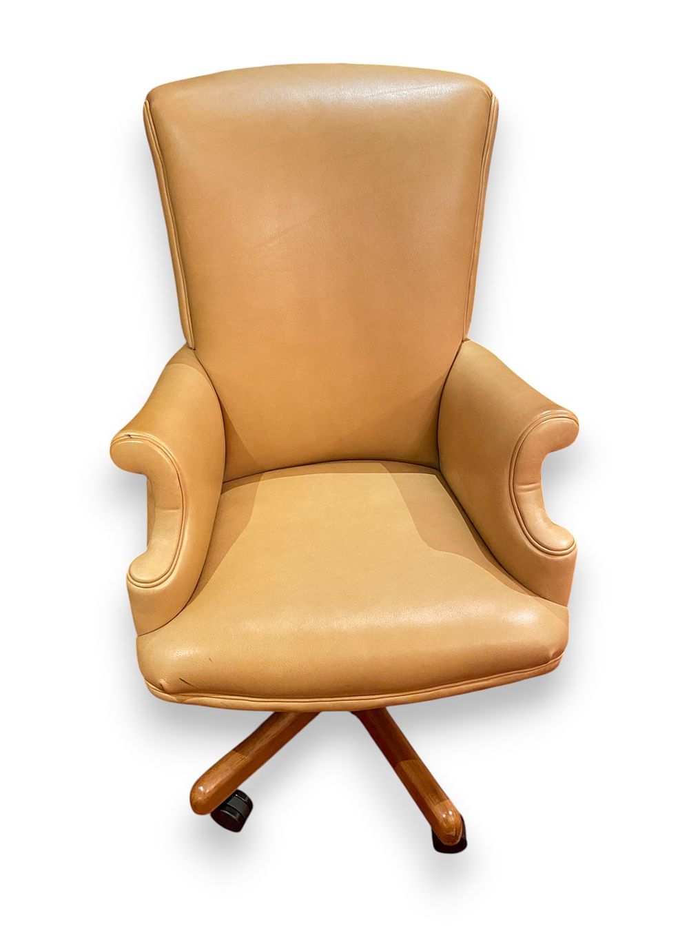 Lot 374: Hancock and Moore Bradford Executive Swivel Tilt Leather Office Chair