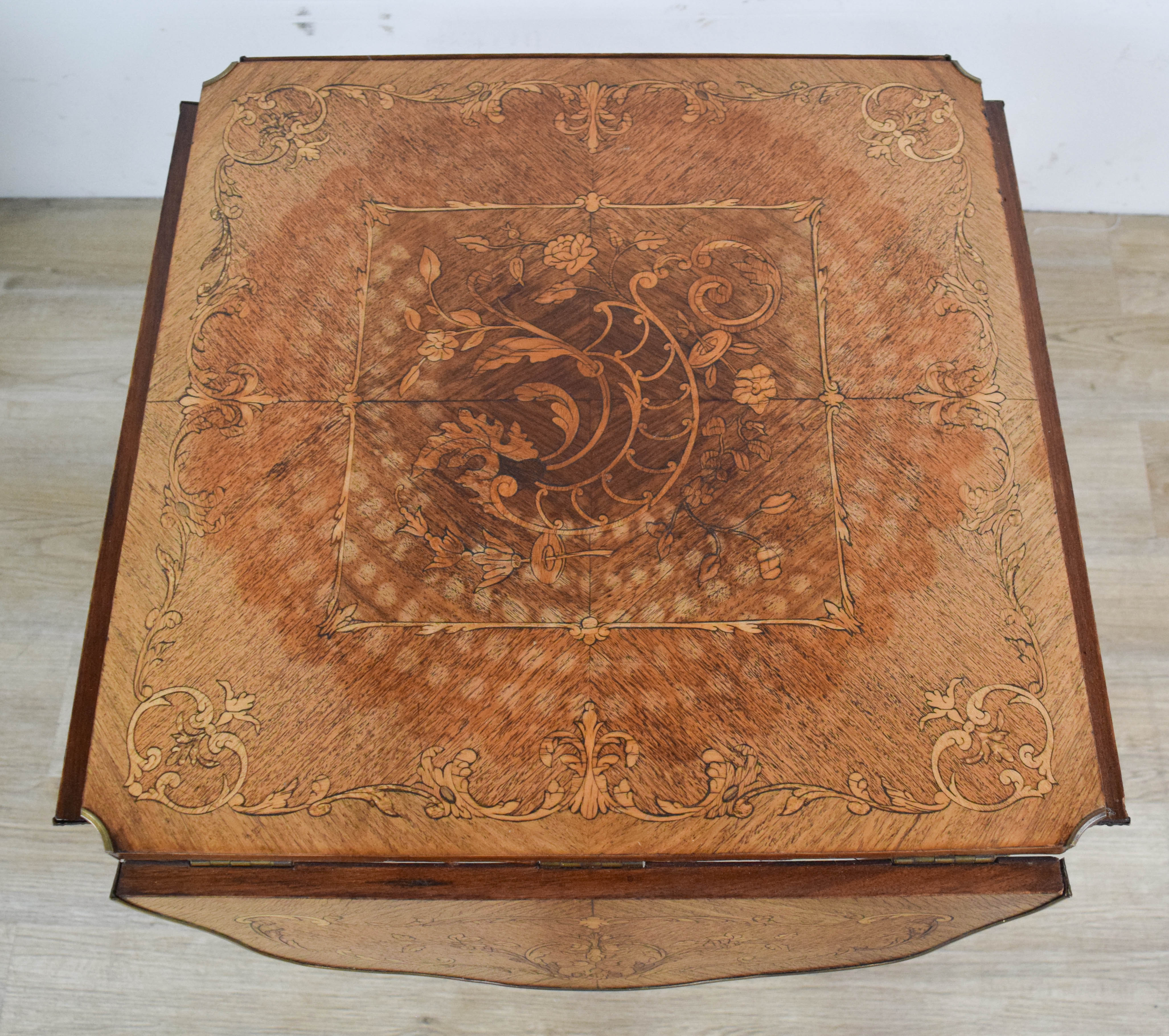 Louis XV Style Marquetry Inlaid Drop-Leaf Occasional Table