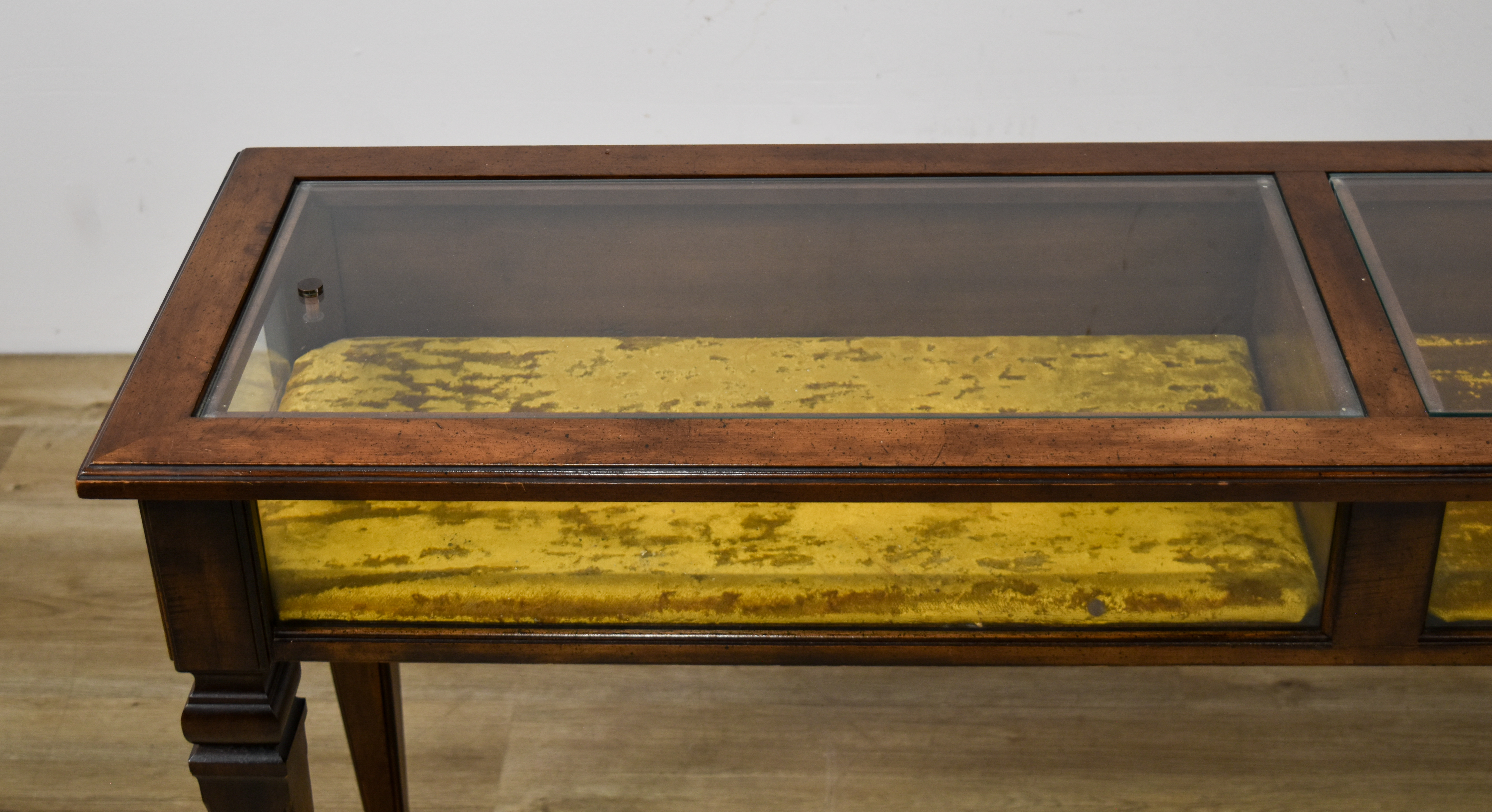 Neoclassical Style Hardwood Display Console Table with Velvet Lining