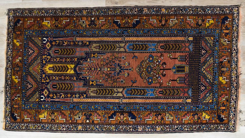 Lot 322: Hand-knotted Persian Tribal Wool Prayer Rug 7 x 4'