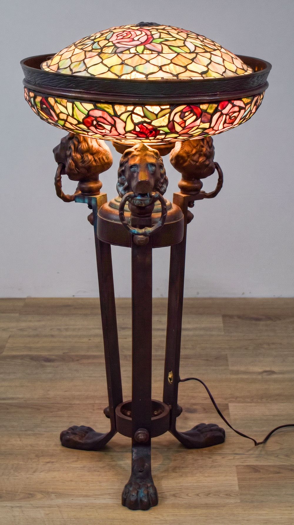 Lot 290: Tazza Style Leaded Stained Glass and Patinated Bronze Floor Lamp