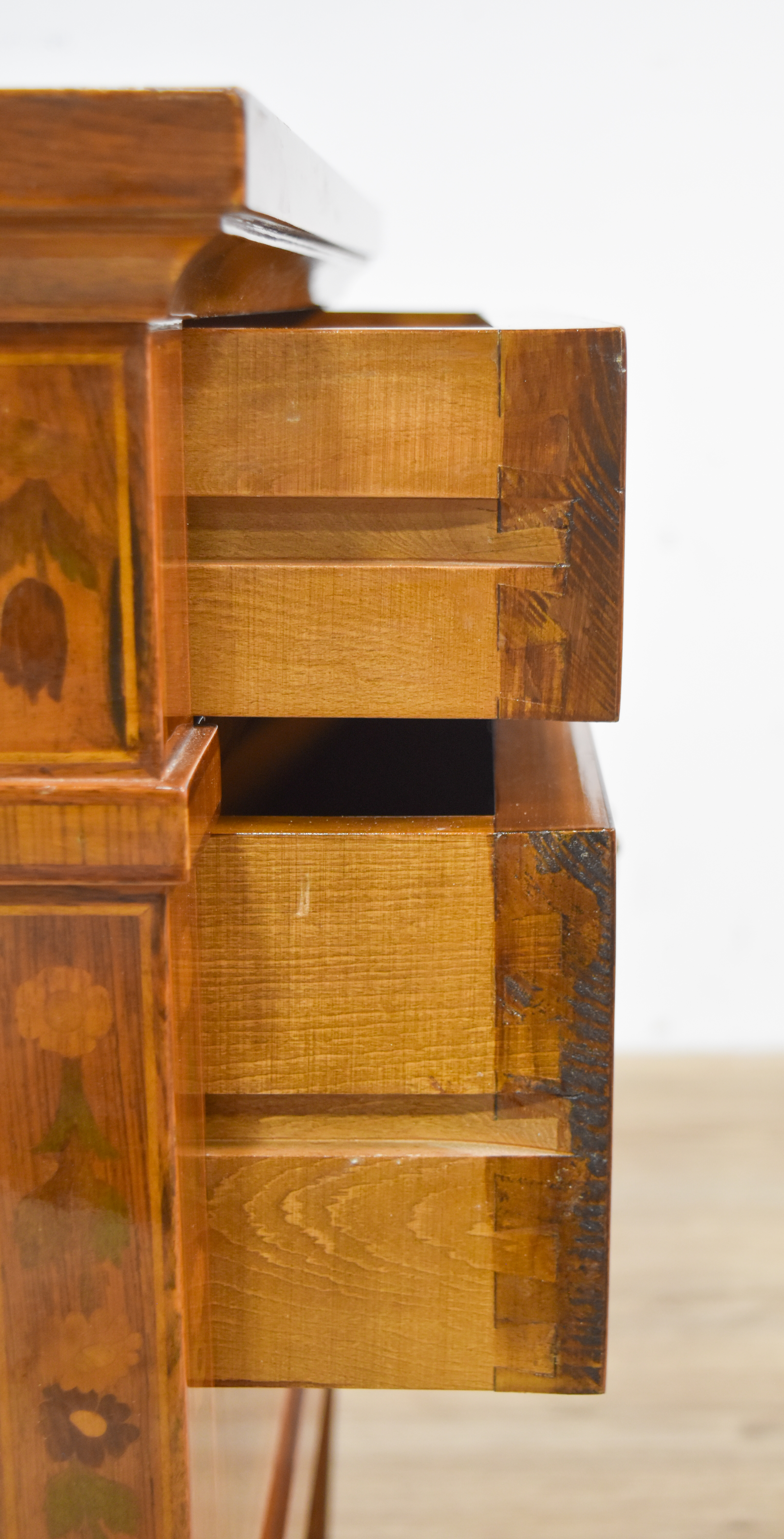 A Pair of Mastro Cappellini Louis XVI Style Marquetry Bedside Chests