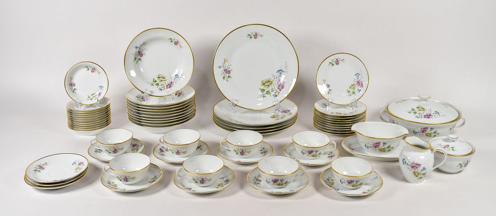 Lot 220: 75+ Piece Richard Ginori Partial Dinner and Tea Service