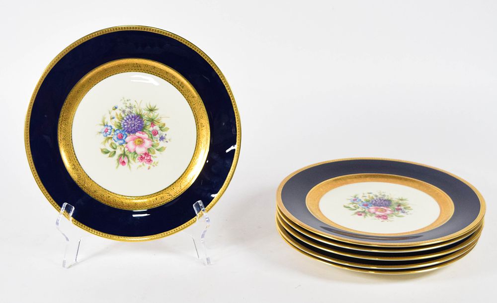 Lot 221: 6 Rosenthal Ivory Porcelain Service Plates