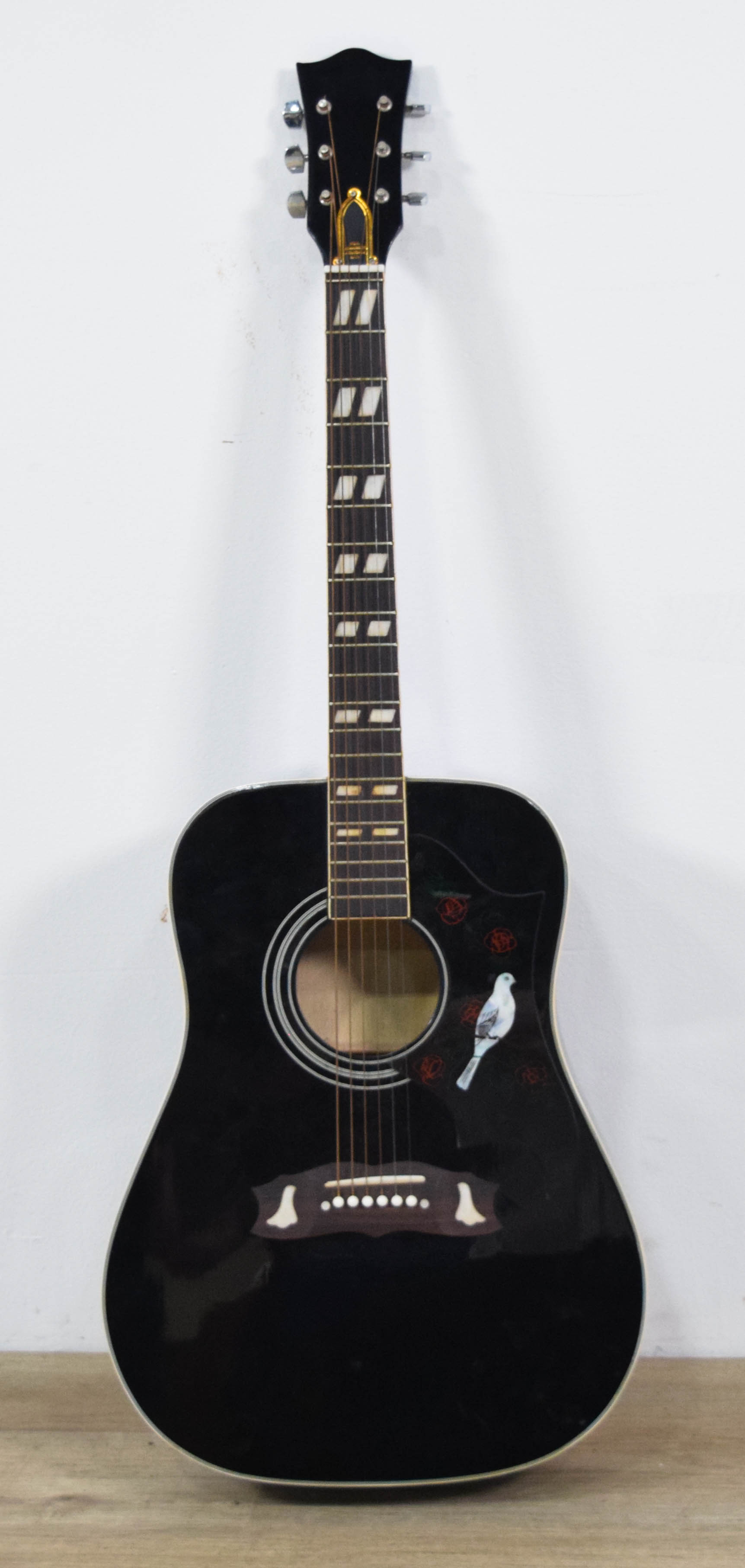 Madeira Acoustic Guitar with Hardshell Case