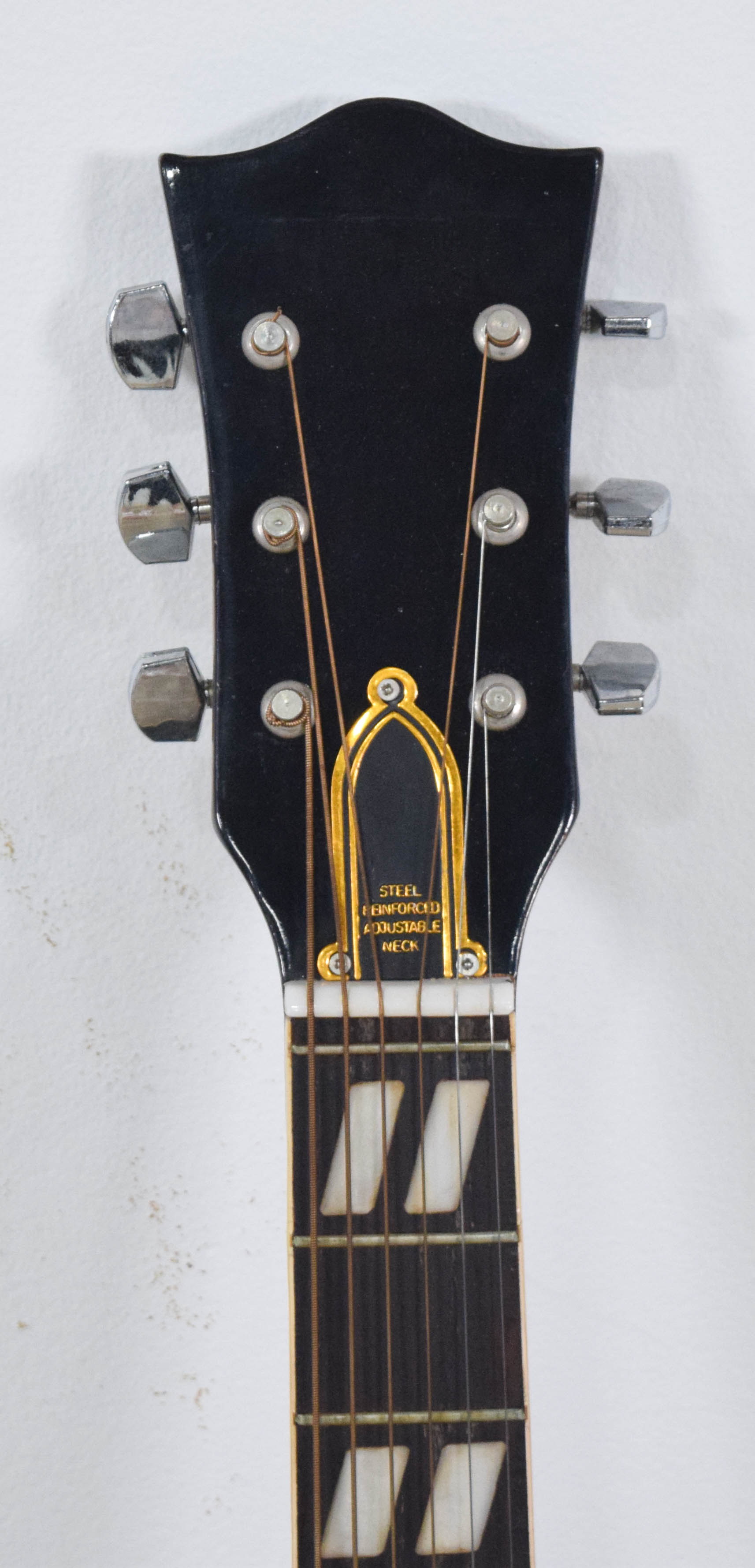Madeira Acoustic Guitar with Hardshell Case