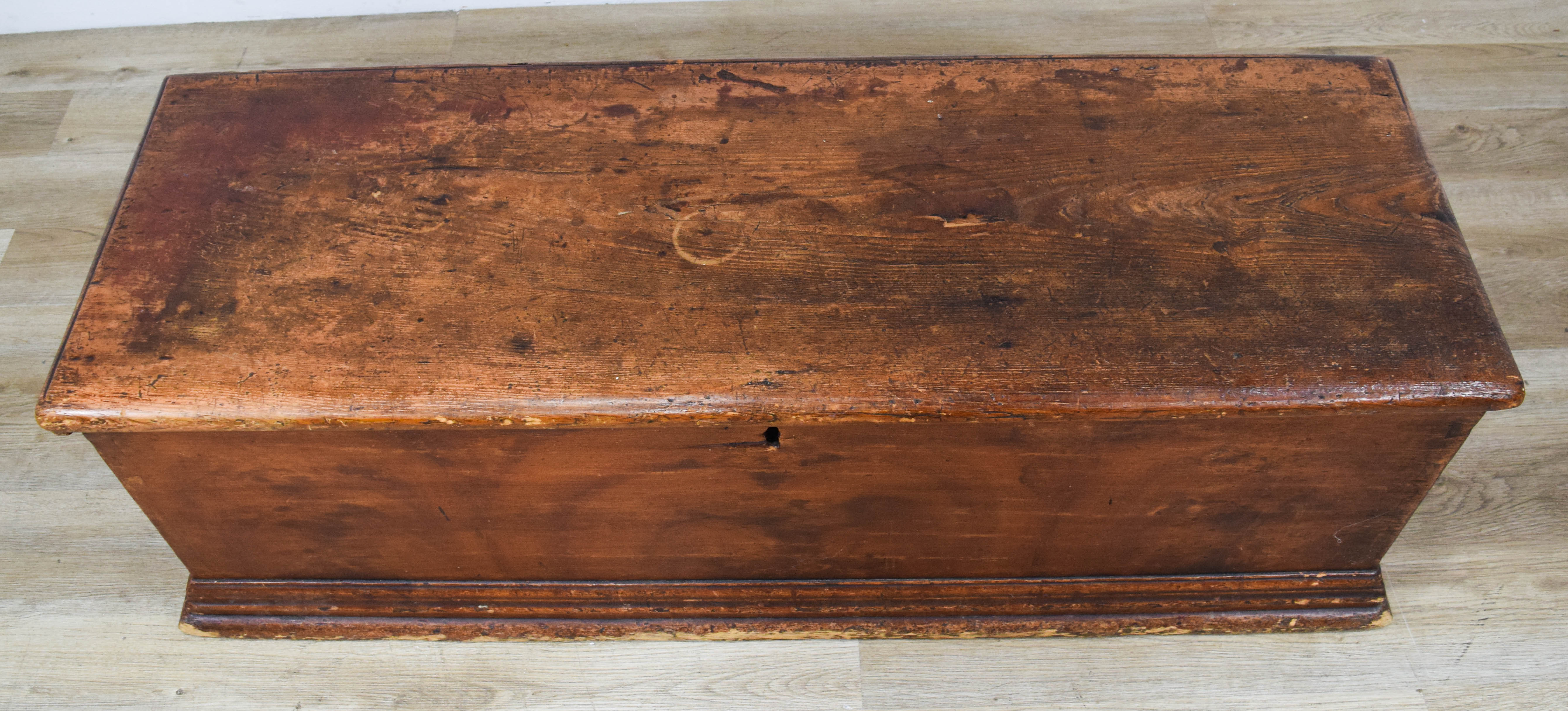 American Country Primitive Pine Blanket Chest