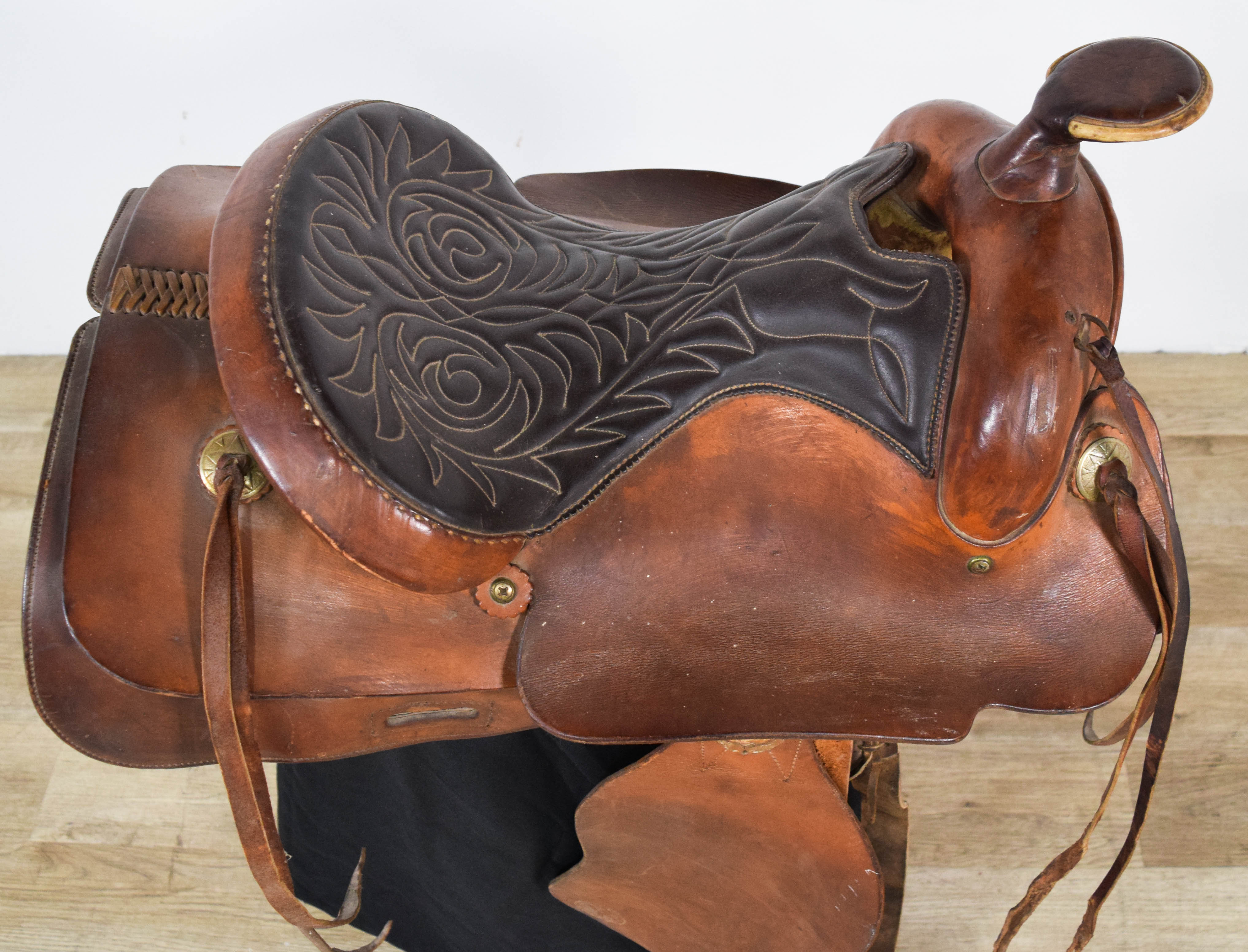Circle Y Leather Western Horse Saddle