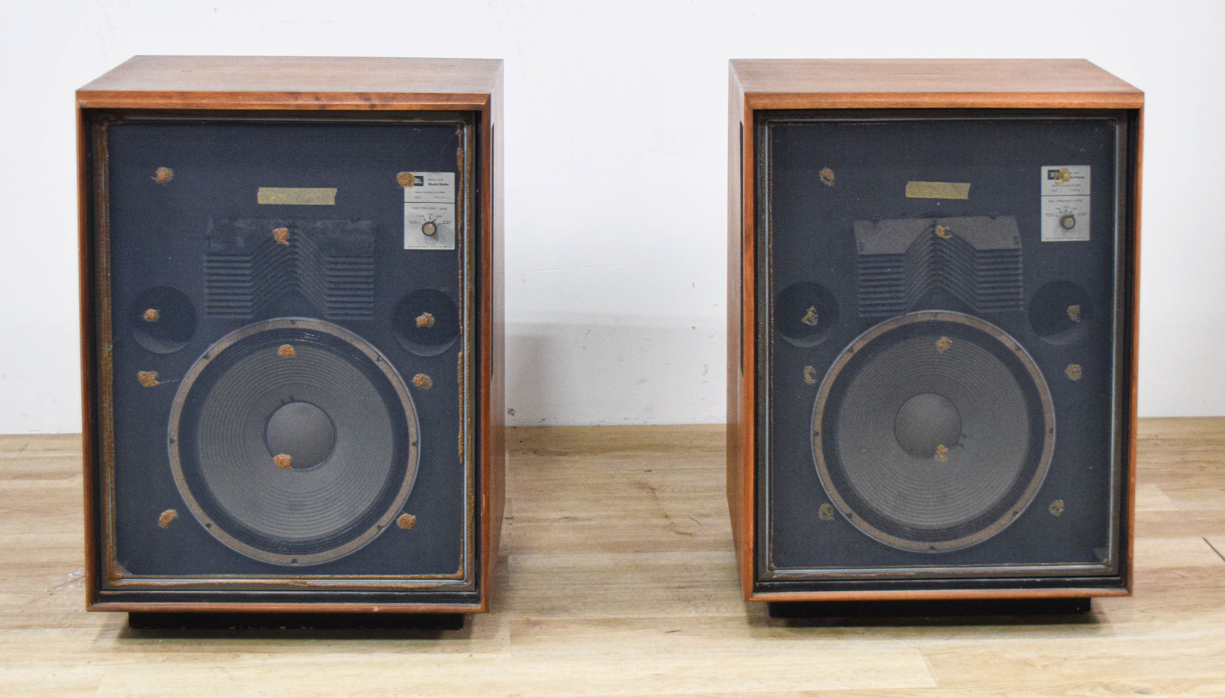 Pair of JBL L200 Studio Master Walnut Floor-Standing Speakers