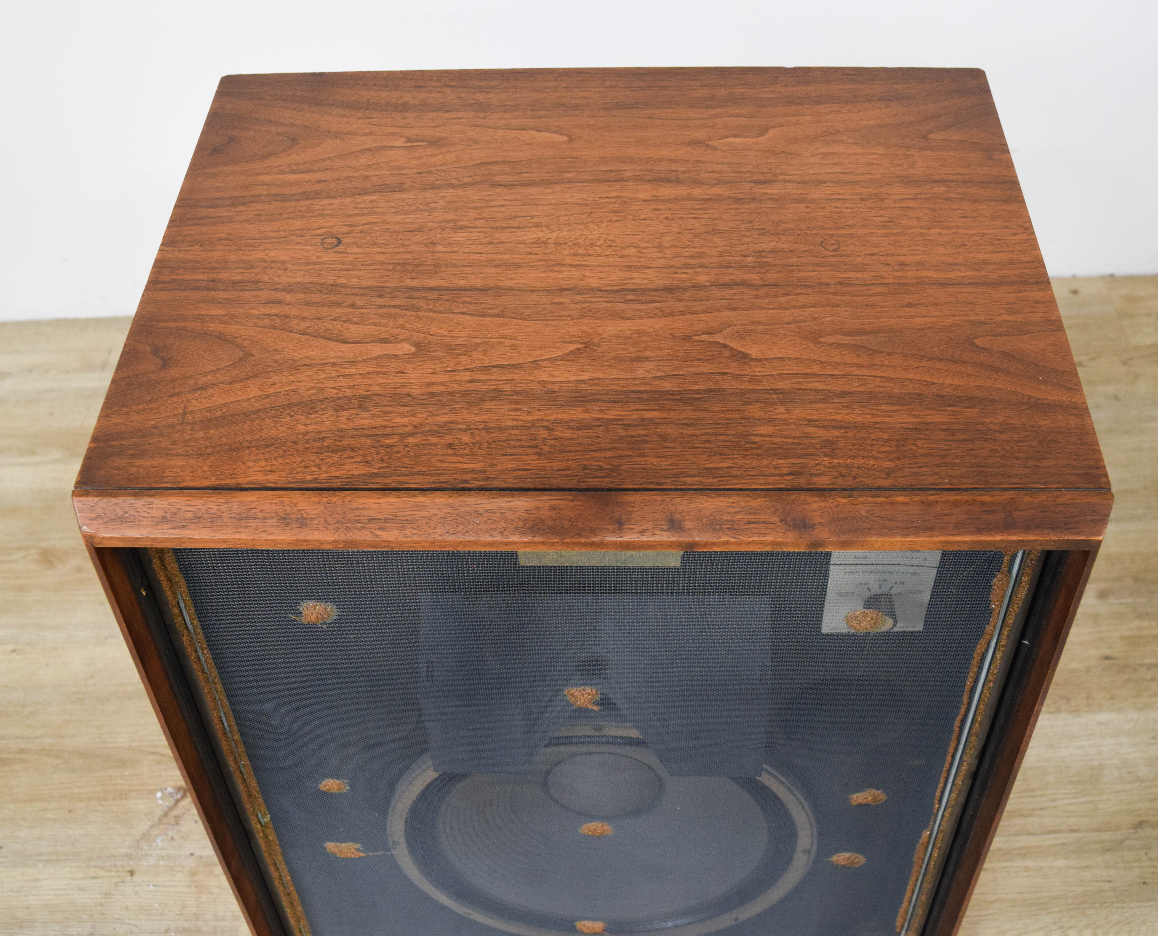 Pair of JBL L200 Studio Master Walnut Floor-Standing Speakers