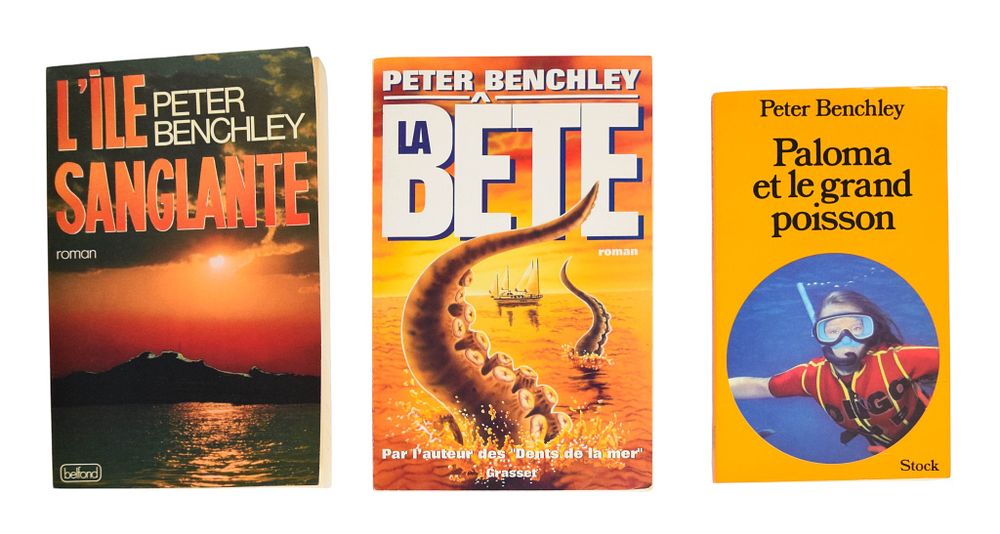 Lot 194: 3 Peter Benchley French Softcover Novels
