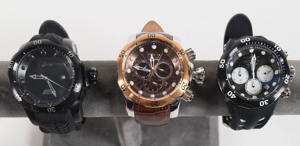 Lot 168: 3 Invicta Stainless Steel Men's Wristwatches