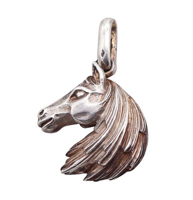 HERMES Paris 1960 Three Dimensional Sculpted Horse Head Pendant In Sterling Silver. Very rare 
