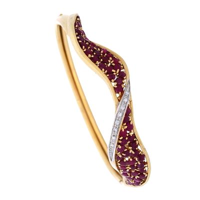 Italian designer 18kt yellow Gold Bangle Bracelet with Rubies & Diamonds. Italian designer 
