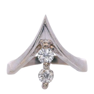 Vintage RUSSIAN 13.8 Kts white Gold Ring with Diamonds. Beautiful vintage ring, crafted in 