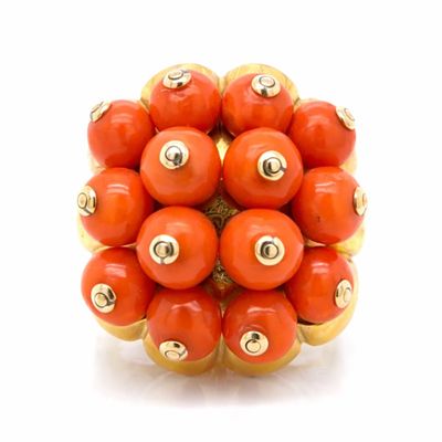 French Retro 18K Yellow Gold Coral Ring. French Retro 18K yellow gold ring crowned with a bold 