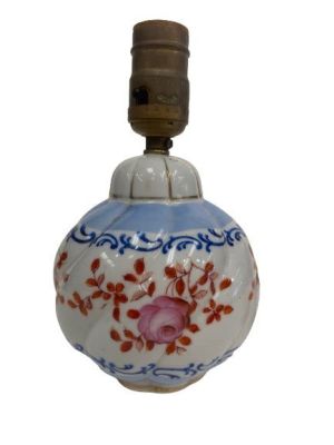 Round Porcelain Table Lamp. A round Porcelain Table Lamp standing 8 inches tall. Condition: Good 