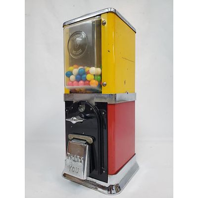 Vintage Victor Topper Deluxe Gum Ball Machine. Vintage 1950s Victor Topper Deluxe One Cent Gum 