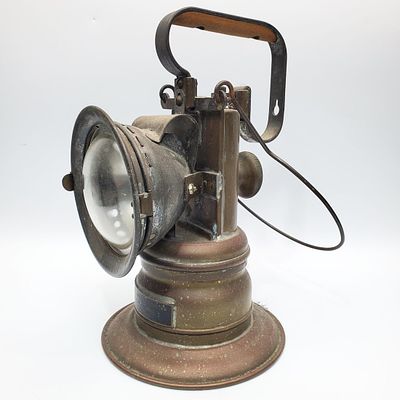 Antique Brass National Carbide Railroad Lantern. Condition: Generally Good. Please Note- We Do 