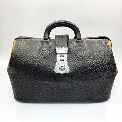 Antique Leather Medical Doctor's Bag. Condition: As Found w/ Losses to The Leather Due to Age. 