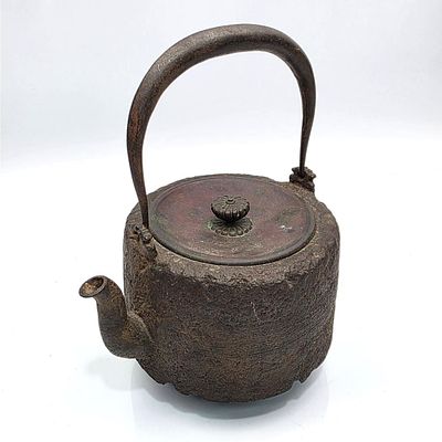Antique Japanese Cast-Iron Tetsubin Kettle. Probably 18th or Early 19th C. Condition: As Found 