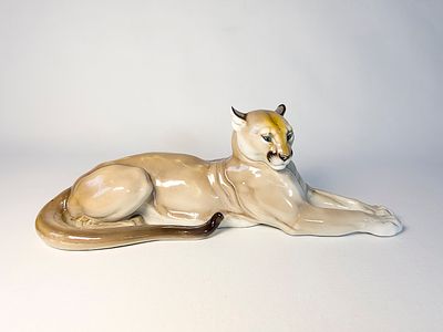 &laquo;Лежащая пума&raquo;. Германия, Нимфенбургский фарфоровый завод, 1913 г. Фарфор, роспись подглазурная. 
