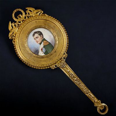 EMPIRE-STYLE VANITY MIRROR WITH A MINIATURE PORTRAIT OF NAPOLEON, 19TH C. GILDED BRONZE 