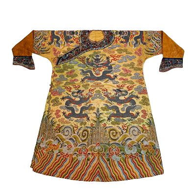 A QING DYNASTY KESI DRAGON ROBE WITH NINE DRAGONS PATTERN. Name A QING DYNASTY KESI DRAGON ROBE 