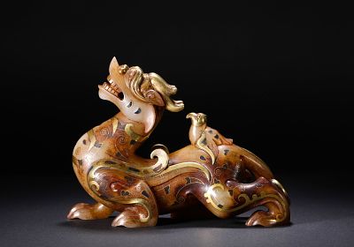 HAN DYNASTY HETIAN JADE INLAID WITH GOLD AND SILVER INLAID WITH GEMSTONES AUSPICIOUS BEAST. Name 