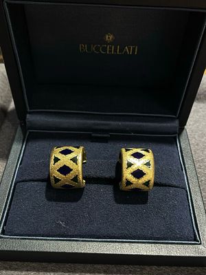 18K GOLD ITALIAN JEWELRY BRAND BUCCELLATI ENAMEL EARRINGS. It weighs 20.4g and measures 20x15mm 