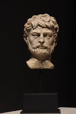 3RD CENTURY ANCIENT GREEK STONE HEAD. Total height 42 cm (16.54in), net height 24 cm (9.45in) 