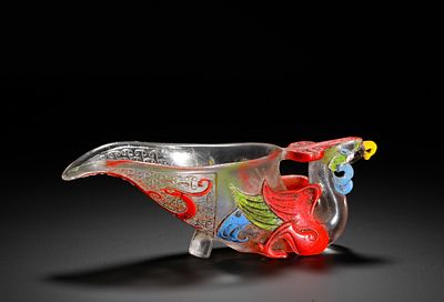 A QING DYNASTY TRANSPARENT GLASSWARE CUP WITH COLORFUL PHOENIX HEADS. H:5CM (1.97IN) W:16CM 