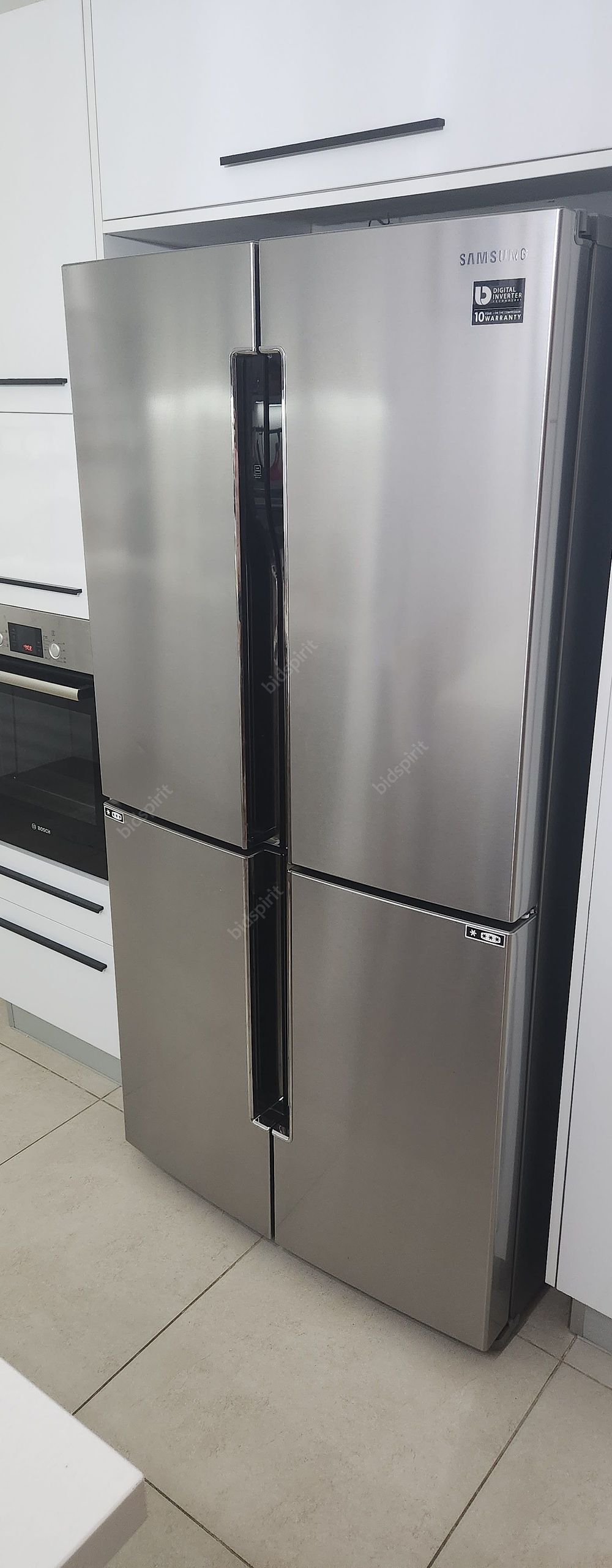 מקרר סמסונג. 1. איסוף מתאריך יום שישי ה-21/2 ועד לתאריך 29/2 בתיאום מראש 
2. באחריות הקונה 