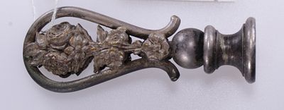 Печать дамская. 1-я четверть XX века. На ручке красивый цветочный орнамент.