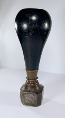 Печать с инициалами &laquo;ΘИ&raquo; под дворянской короной. Российская Империя (?), конец XIX — начало XX в. . 