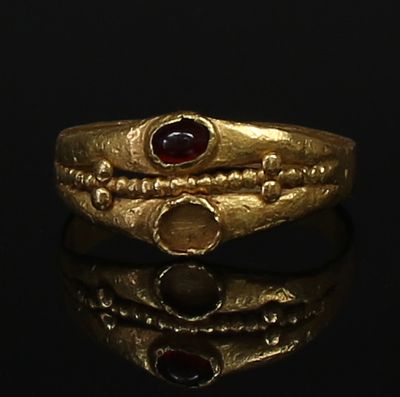 Roman ring. ITEM: Ring MATERIAL: Gold CULTURE: Roman PERIOD: 2nd - 3rd Century A.D 