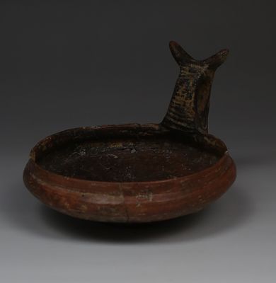 Villanovan / Early Etruscan kyathos. ITEM: Kyathos MATERIAL: Pottery CULTURE: Villanovan / 