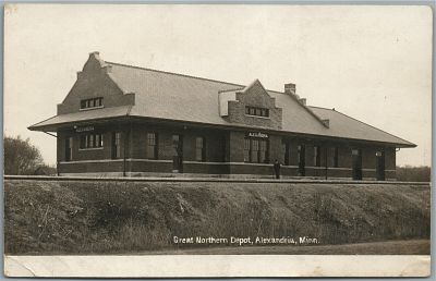ALEXANDRIA MN RAILROAD STATION RAILWAY DEPOT VINTAGE REAL PHOTO POSTCARD RPPCАЛЕКСАНДРИЯ, МН