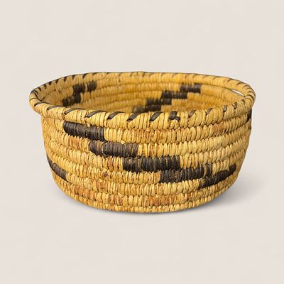 Popago (Tohono O'odham) Bowl. Measuring approx 8 inches in diameter x 3 1/4 inches tall.