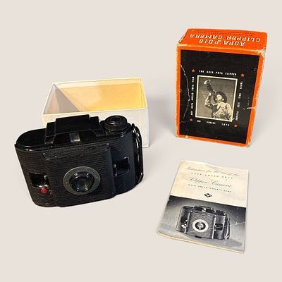 Antique " AGFA PD16 Clipper Camera " Complete With Original Box. An antique " AGFA PD16 " 
