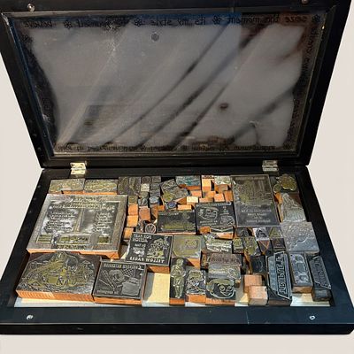 Large Case Full Of Misc. Printers Blocks. A large case of vintage printers blocks, case is 18 x 