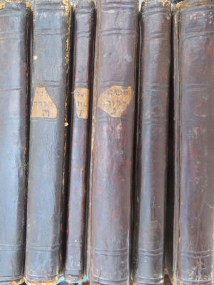 משנה ברורה. סט שלם ונאה. שדרות עור. מהדורות ראשונות. . סט משנה ברורה. מהדורות ראשונות. ווארשא. 