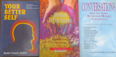 חב"ד. רבי יעקב חיים דלפין. הקדשות המחבר. . לוט 3 ספרים (אנגלית) מאת המשפיע רבי יקב חיים דלפין. 