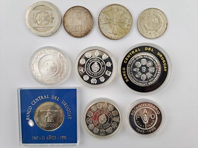 Uruguay 10 monedas de plata - Diez monedas uruguayas en plata: una de 10 pesos “Gaucho” del a&ntilde;o 